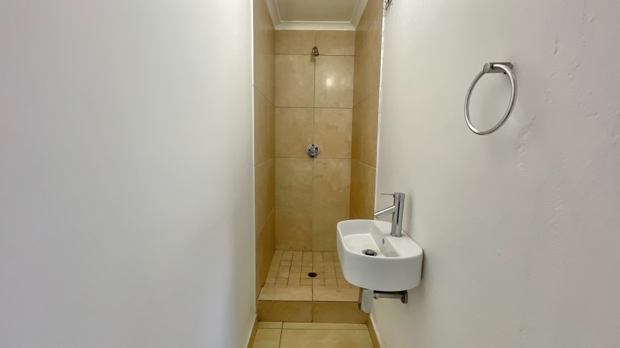 To Let commercial Property for Rent in Somerset West Business Park Western Cape